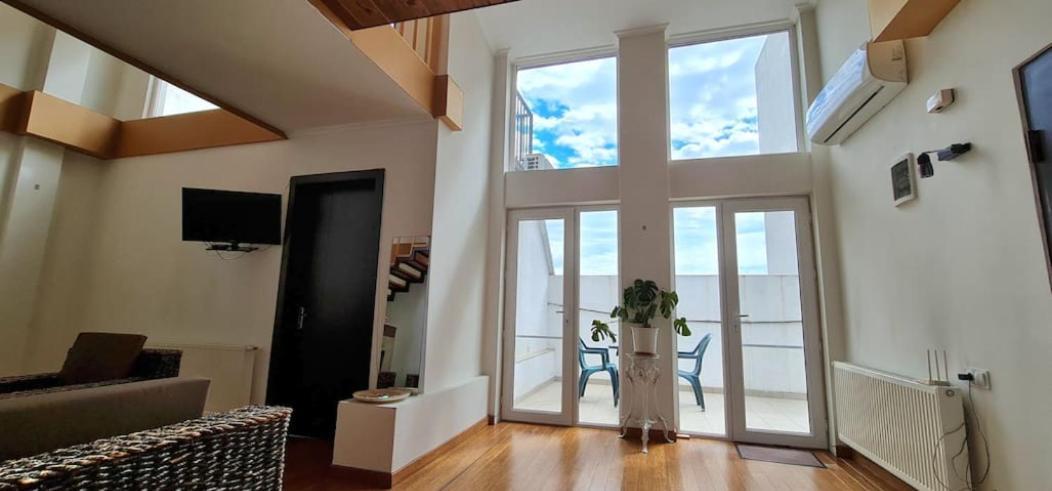 Duplex Apartment In The City Center Tbilisi Exteriör bild