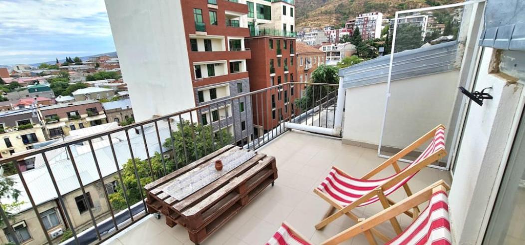 Duplex Apartment In The City Center Tbilisi Exteriör bild